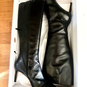 Women's Knee Height Black Leather Boots